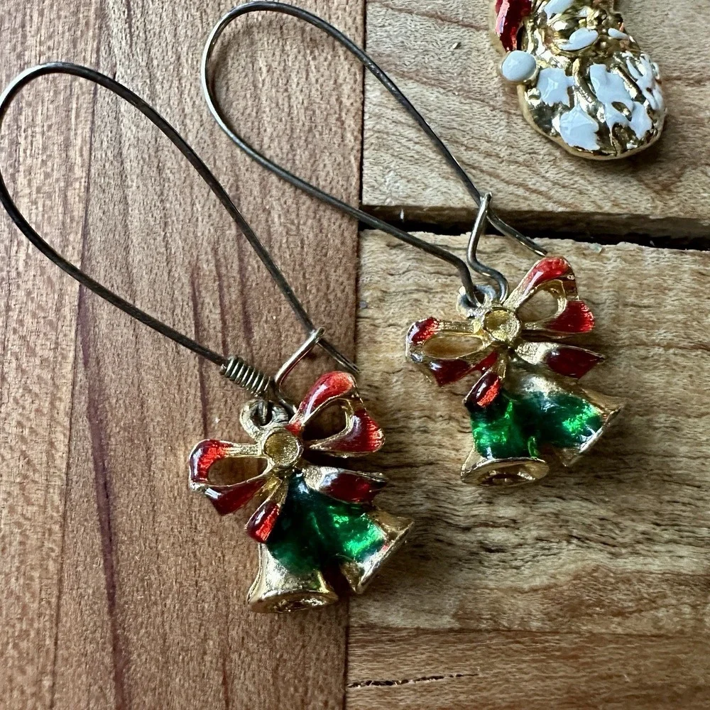 Vintage 4 Item Lot Christmas Earrings Rocking Horse Green Trees Santa‎ Bells
